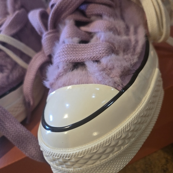 💓NEW!! CONVERSE PREMIUM Chuck 70 FAUX FUR High Top Sneakers/Pink A13382C - Picture 3 of 11